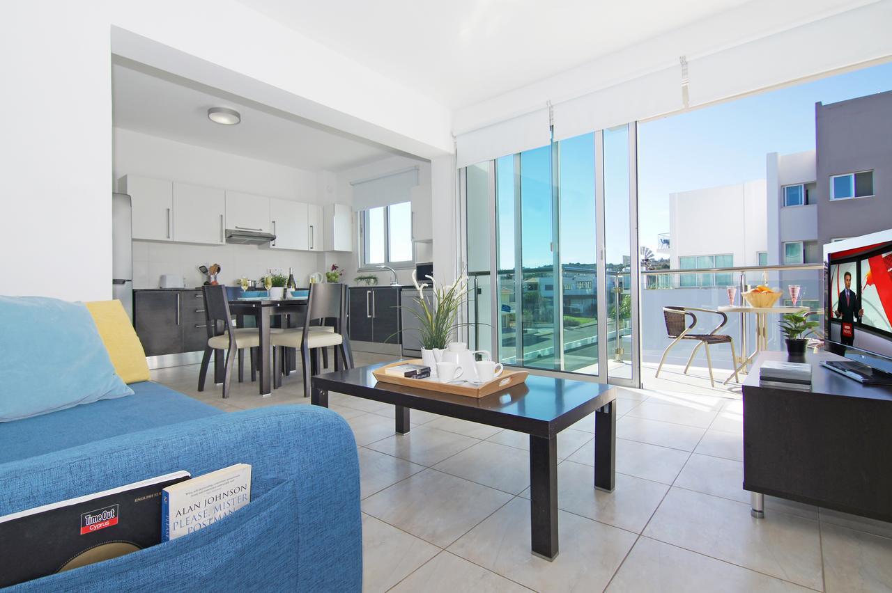 Amber - Coralli Beachfront Apartment Protaras Exteriör bild