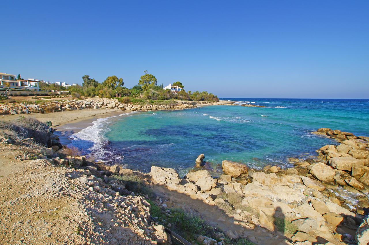 Amber - Coralli Beachfront Apartment Protaras Exteriör bild