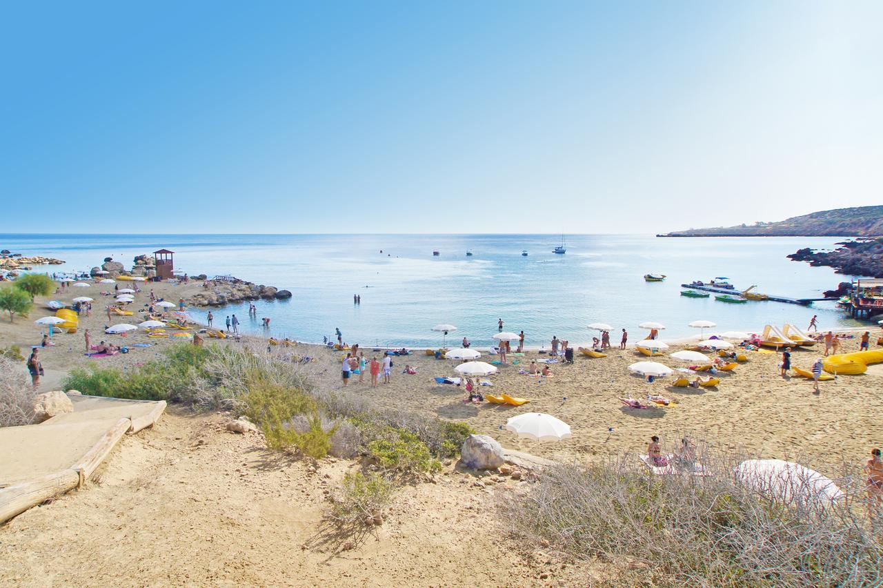 Amber - Coralli Beachfront Apartment Protaras Exteriör bild